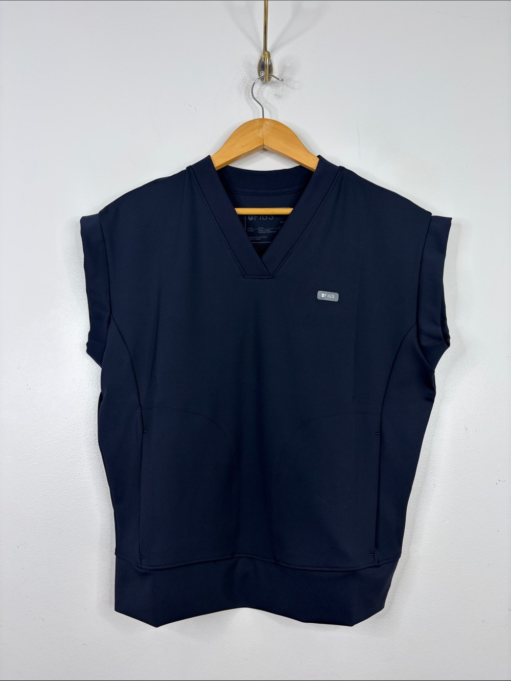 Figs Mira Top Womens Medium Navy Blue V Neck Short Sleeve Scrub Hospital Nurse